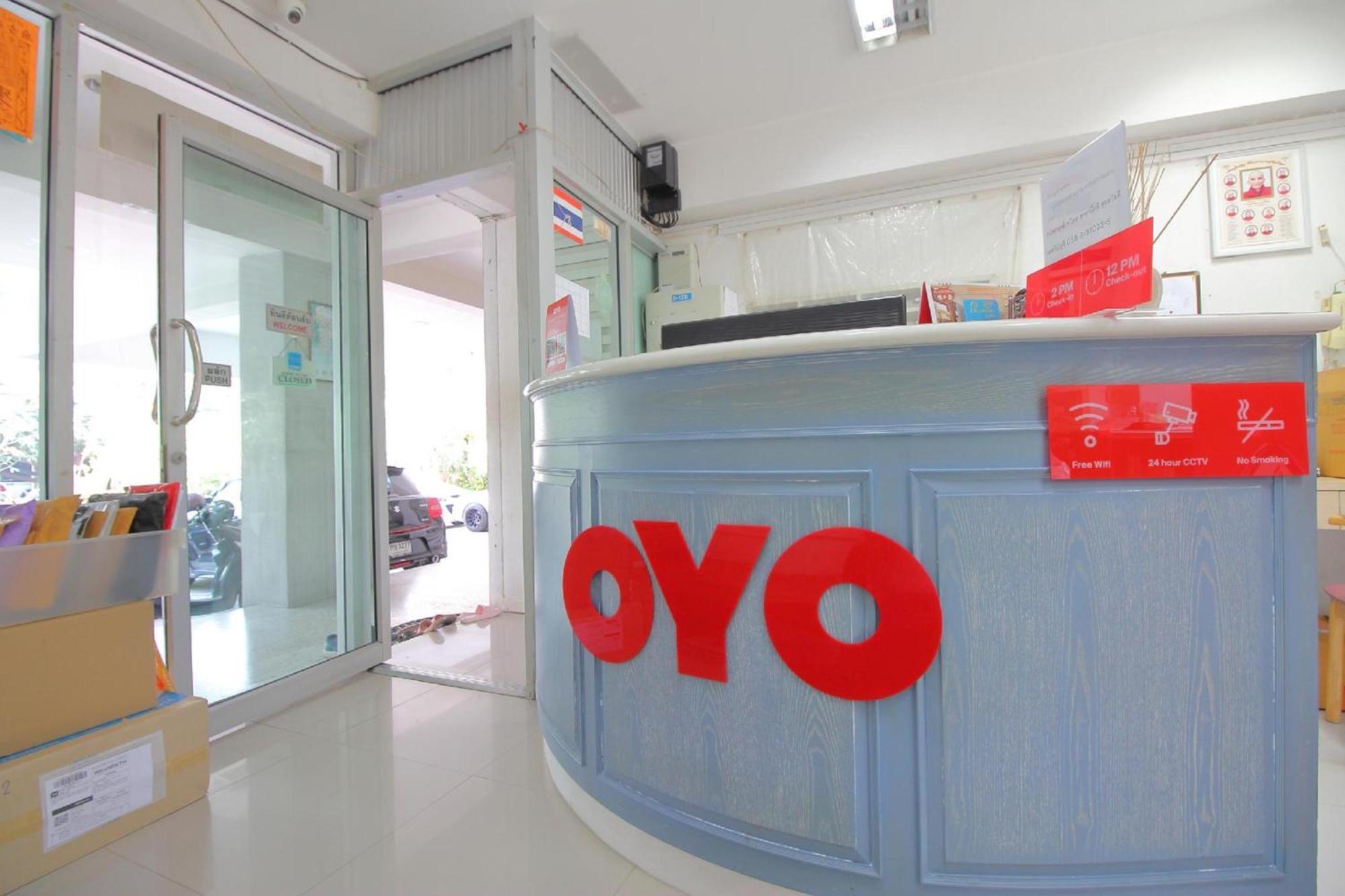 Oyo 498 라다완 빌라 - 직원 백신 접종 방콕 외부 사진